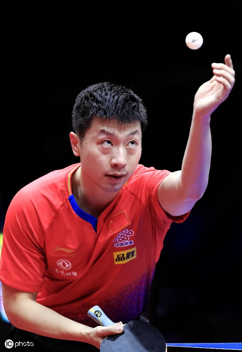 球员投身此 球员投身此