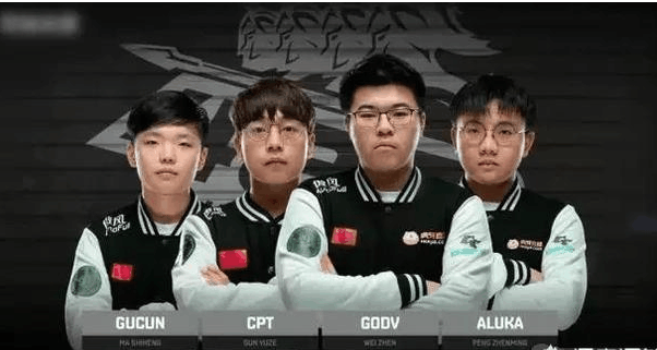 场展现出了 场展现出了