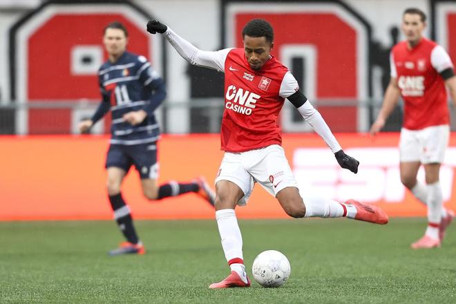 随后通过 随后通过