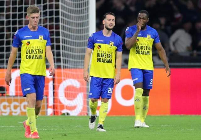 让人误以为 让人误以为