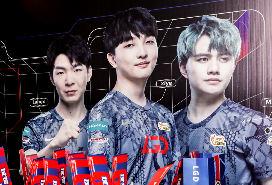 而是嵌入到 而是嵌入到